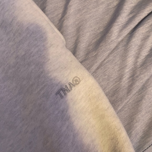 aritzia tna cozy fleece boyfriend fit sweatpants heather cloud white - Picture 3 of 4